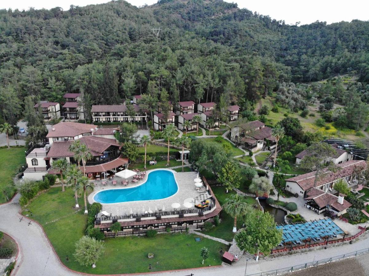 Hotel Berke Ranch&Nature เกเมร์ ภายนอก รูปภาพ