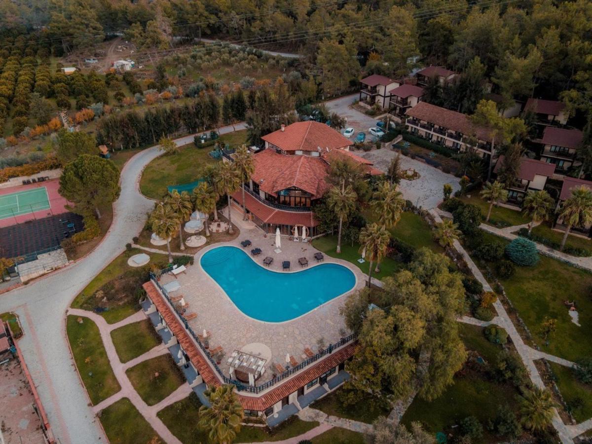 Hotel Berke Ranch&Nature เกเมร์ ภายนอก รูปภาพ